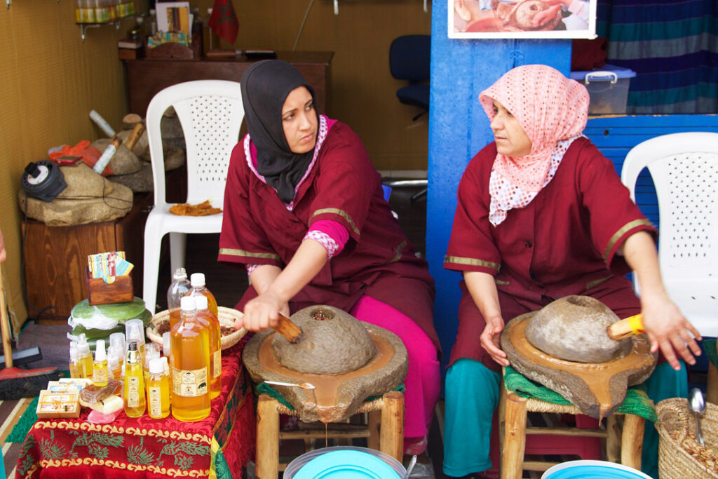 argan oil essaouira medina morocco photo tour